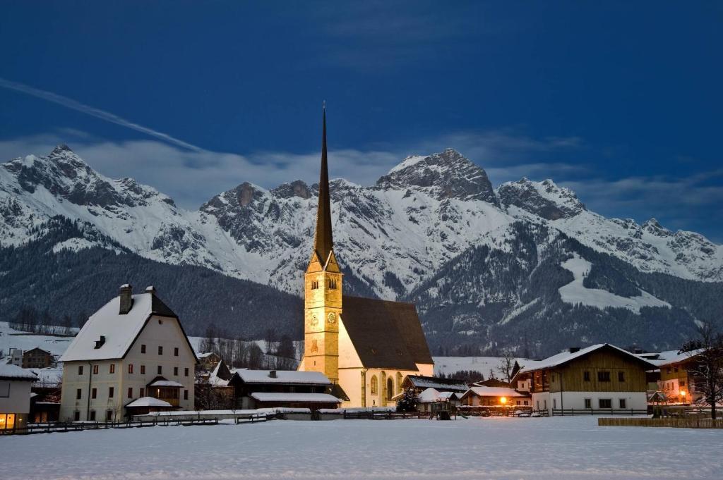 Hotel Lohningerhof Maria Alm am Steinernen Meer Kültér fotó